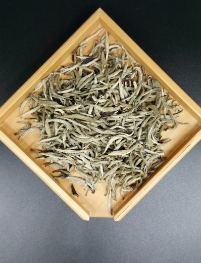 Чай белый Бай Хао Инь Чжень (B13) &mdash; 